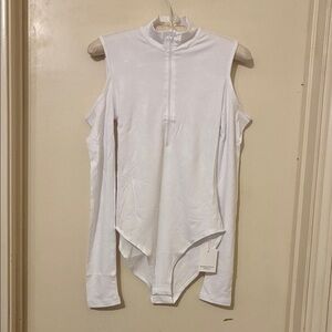 NWT Mangopop + White Cold Shoulder Zip front Bodysuit  XS